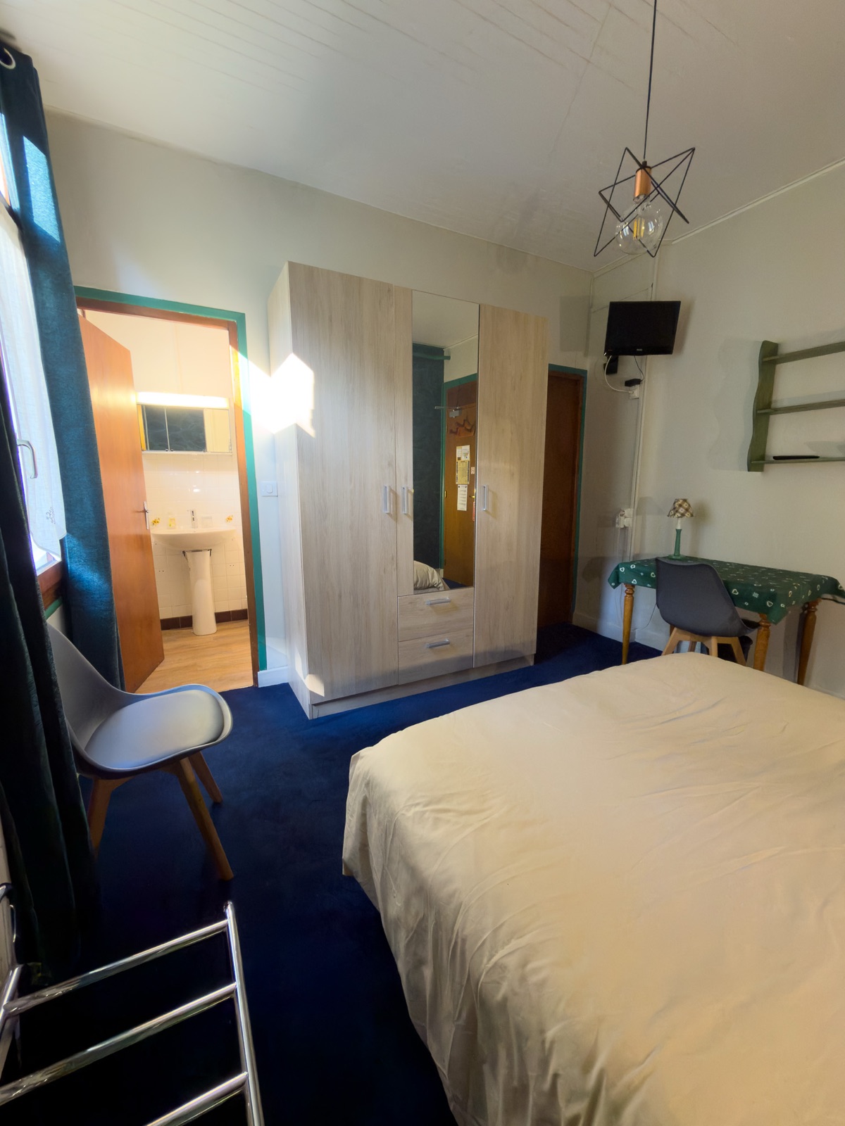 Chambre Confort avec salle de bains attenante